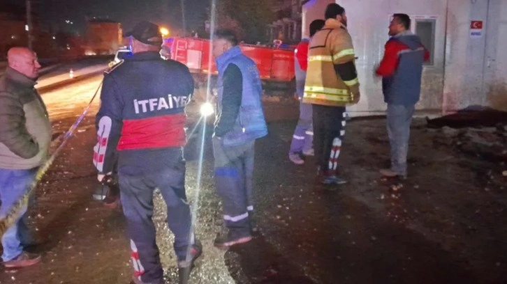 Adıyaman'daki NATO boru hattında patlama. Yolda göçük oluştu