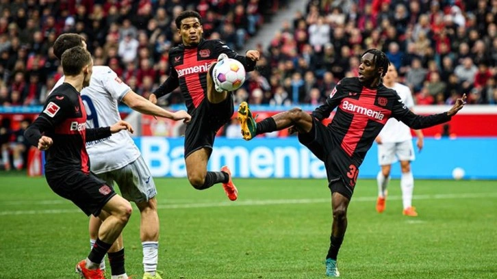 Bayer Leverkusen baut Vorsprung auf Bayern München aus