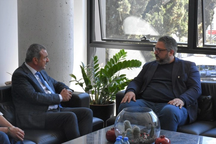 Besuch des Bürgermeisters von Gazimağusa bei seinem Amtskollegen in Girne