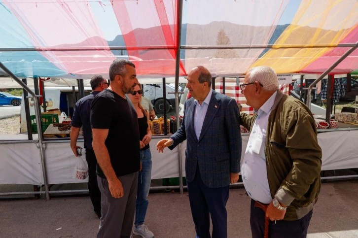 Ersin Tatar nimmt an 3. Izmarit Fish Festival teil