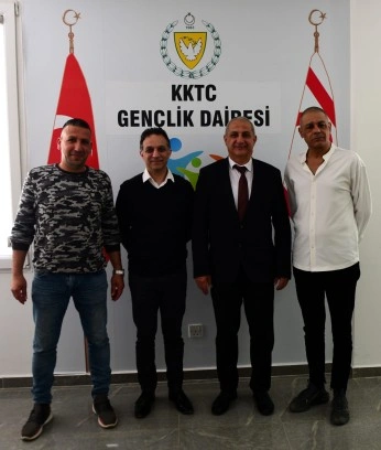 Gençlik Dairesi'nden Öğrenci ve Ailelere Yönelik Seminerler