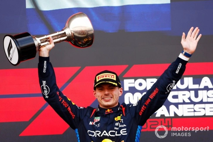 Max Verstappen gewinnt den Grand Prix von Japan für Red Bull