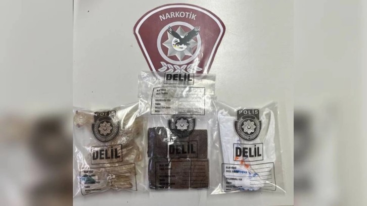 Policemen seize narcotics during operation in Karşıyaka