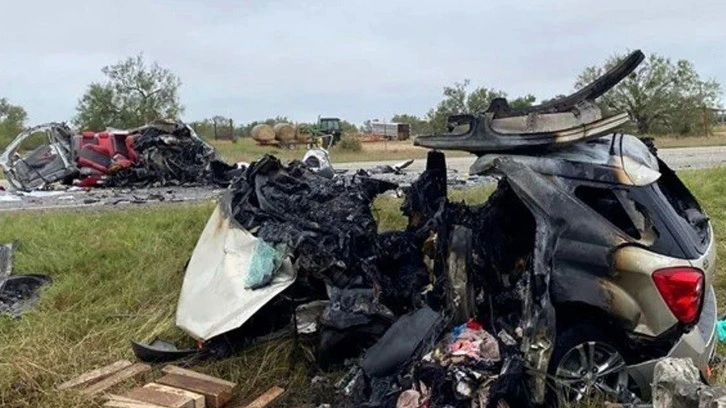 Polisten kaçan otomobil kaza yaptı: Çok sayıda ölü. Texas eyaleti bildiğiniz gibi...