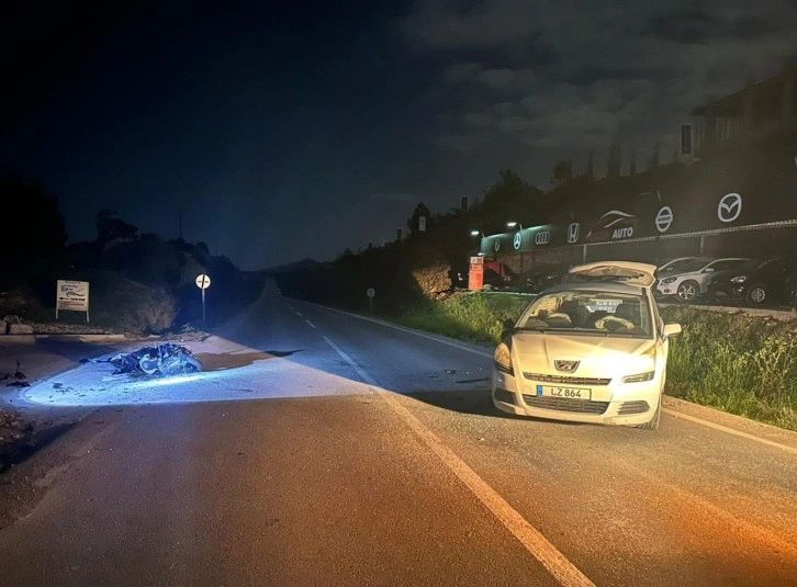 Schwerer Verkehrsunfall in Küçükerenköy: Motosikletfahrer getötet, Autofahrer verletzt