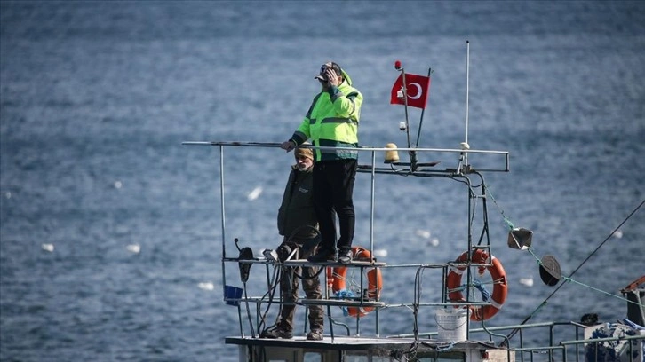 Su alarak batan geminin mürettebatı için arama çalışmaları devam ediyor