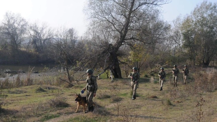 Yunanistan'a kaçarken yakalanan 10 FETÖ şüphelisi tutuklandı