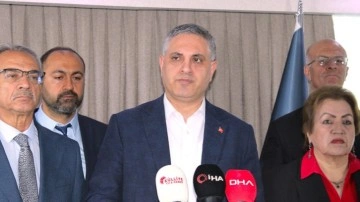 AK Parti'yi destekleme kararı aldılar. Ocak Partisi Malatya adaylarını geri çekti