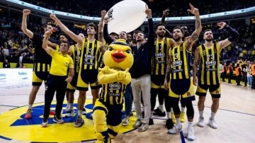 Basketbolda yılın transferi tamamlandı. Ergin Ataman, Fenerbahçe Beko'nun yıldızını çaldı