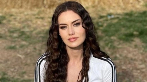 Fahriye Evcen kaza geçirdi! Ünlü oyuncunun o paylaşımı sevenlerini korkuttu