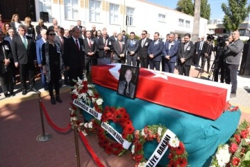 Tuncer Arifoğlu, Kıbrıs Türk Federe Devleti eski bakanı için düzenlenen tören